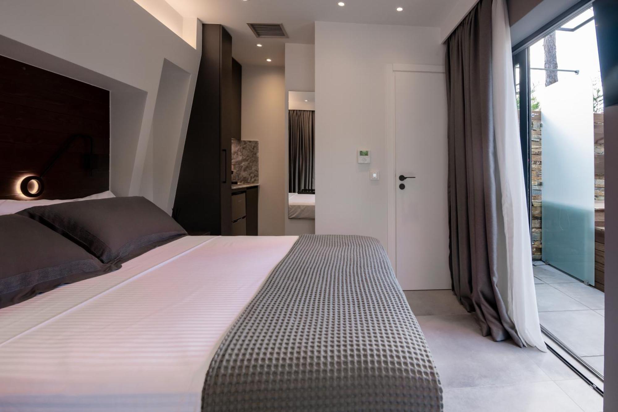 Sylvia Camping & Luxury Suites, Panel Hospitality Homes & Villas Litochoro Exterior photo