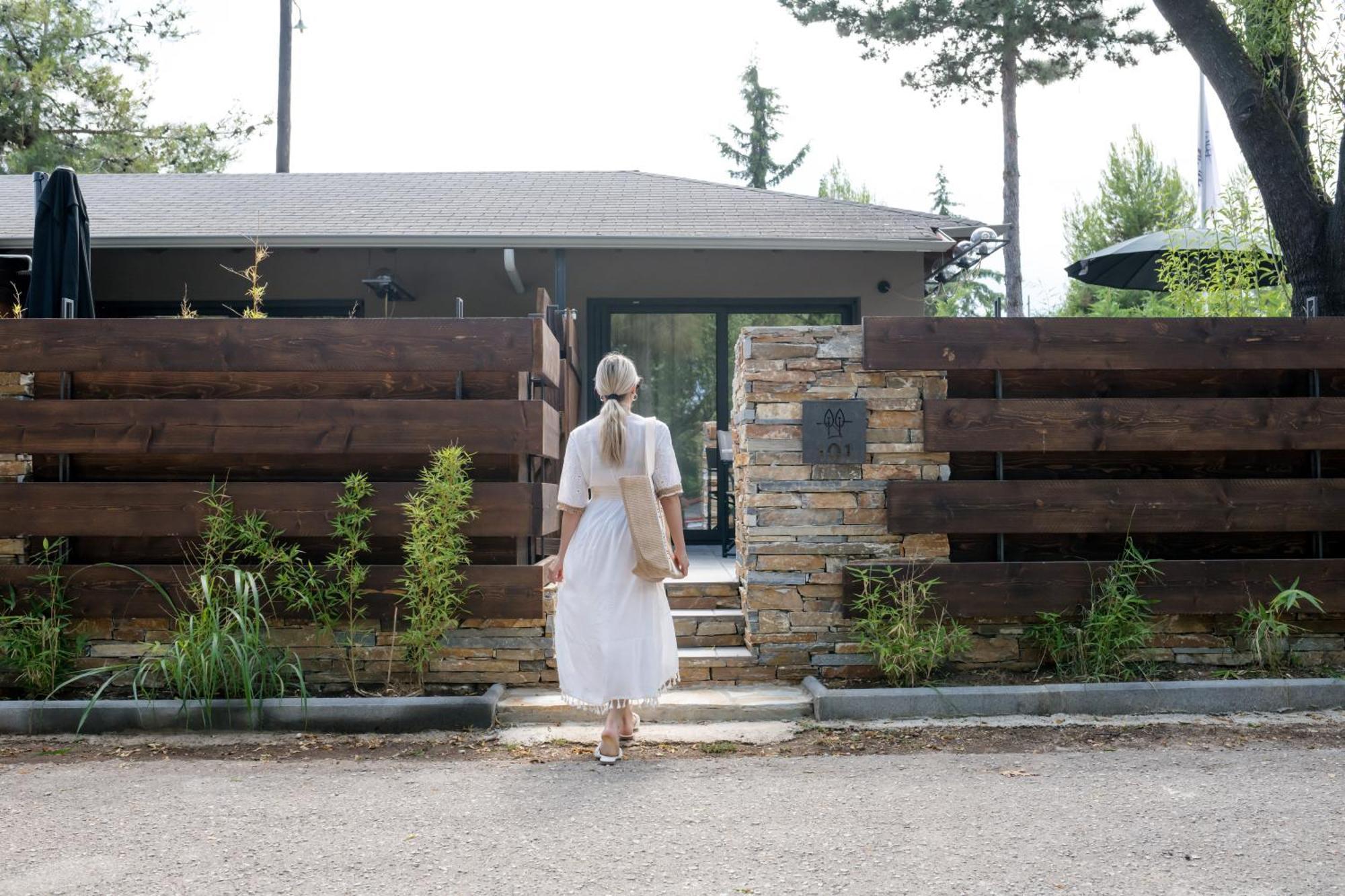 Sylvia Camping & Luxury Suites, Panel Hospitality Homes & Villas Litochoro Exterior photo
