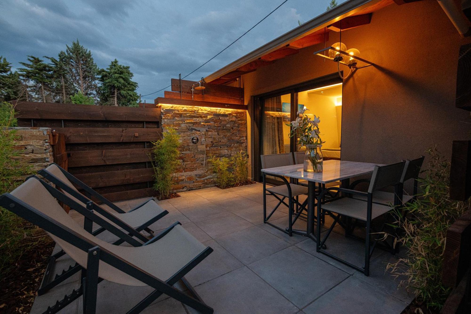 Sylvia Camping & Luxury Suites, Panel Hospitality Homes & Villas Litochoro Exterior photo