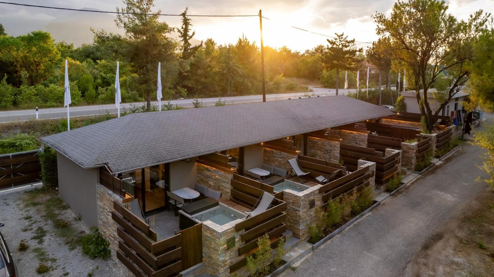 Sylvia Camping & Luxury Suites, Panel Hospitality Homes & Villas Litochoro Exterior photo