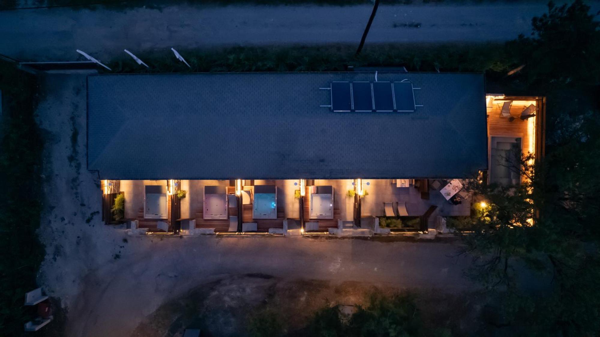Sylvia Camping & Luxury Suites, Panel Hospitality Homes & Villas Litochoro Exterior photo