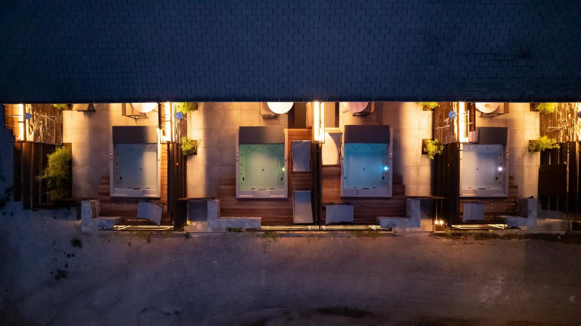 Sylvia Camping & Luxury Suites, Panel Hospitality Homes & Villas Litochoro Exterior photo